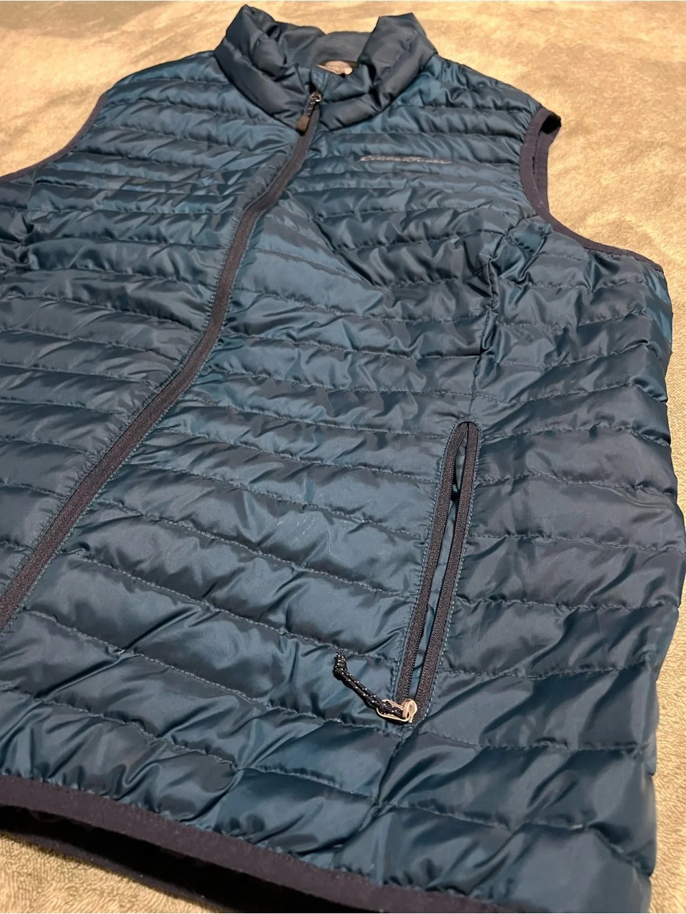 Eddie Bauer Men's Quilted Packable Vest in Navy Blue